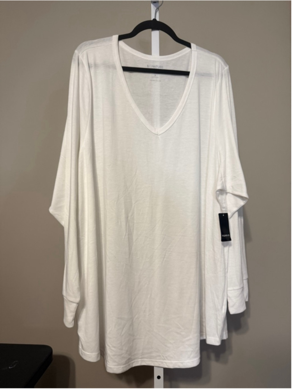 Women's Torrid Long Sleeve V-Neck Jersey Tee 5X White
